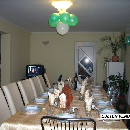 Vila Eszter Hotel Совата Екстериор снимка