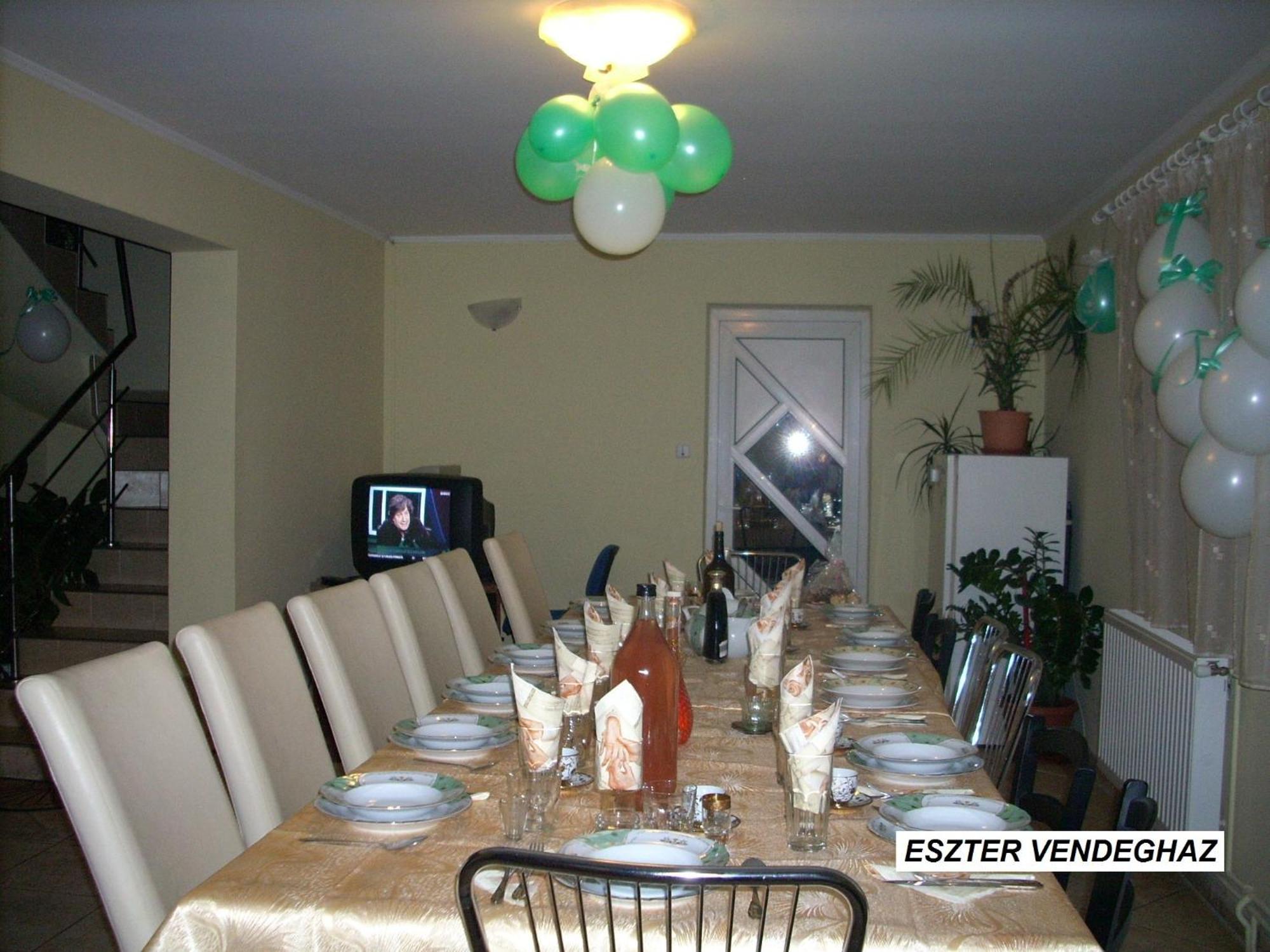 Vila Eszter Hotel Совата Екстериор снимка